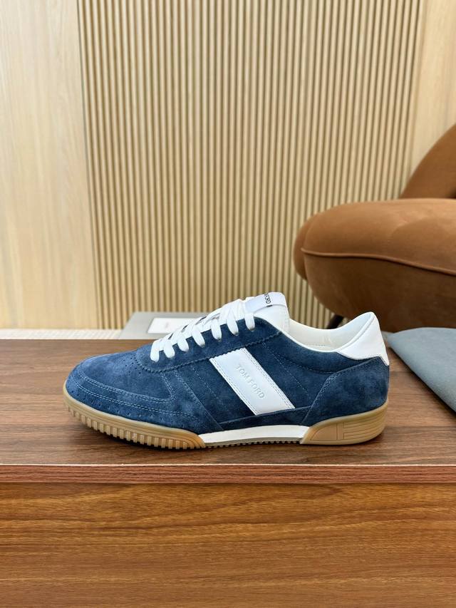 实价不让利 ！汤姆 Tom Ford 美国时尚轻奢2025爆款款 Size：39-45 Tom Ford来自欧美品牌，贸易原单，国内罕见，不易撞款 春夏穿到秋冬