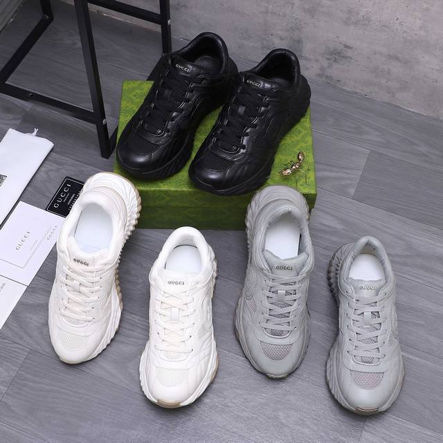 商品商标：Gucci 古驰 休闲鞋 正码码数: 38-46 38.45.46定做不退换 商品材料：精选牛皮拼接透气织布鞋面 皮内里 原版大底