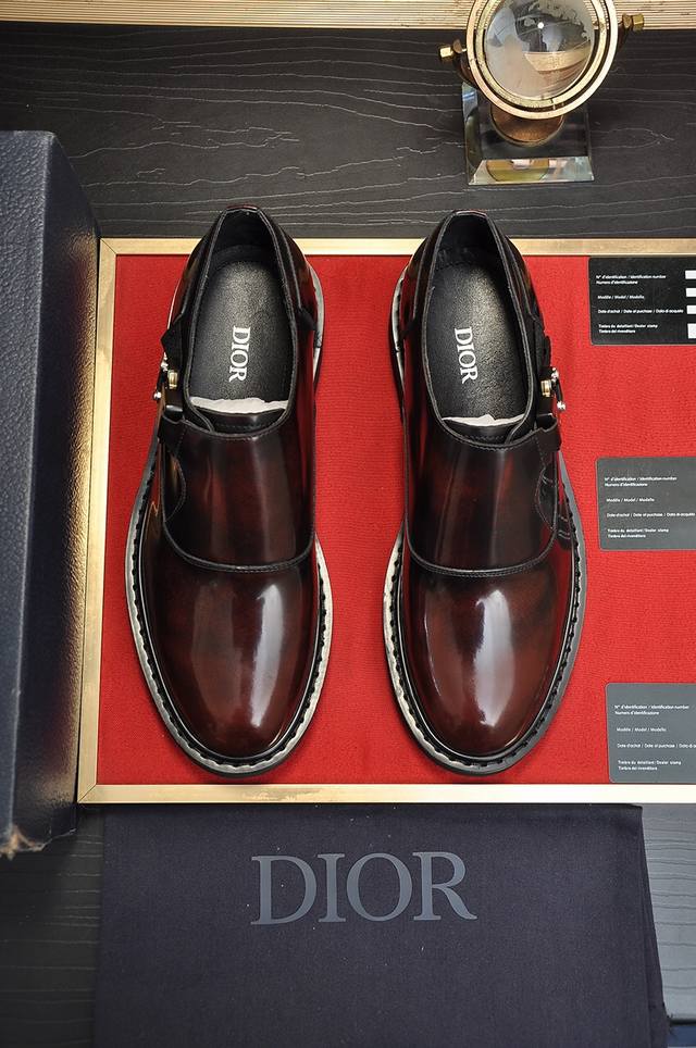 出厂价P Dior 水染牛皮内里 迪奥原版1:1高品质出厂，进口原版料，进口版原牛皮，水染牛皮内里，原版Tpu大底，码数:38-45 45定做