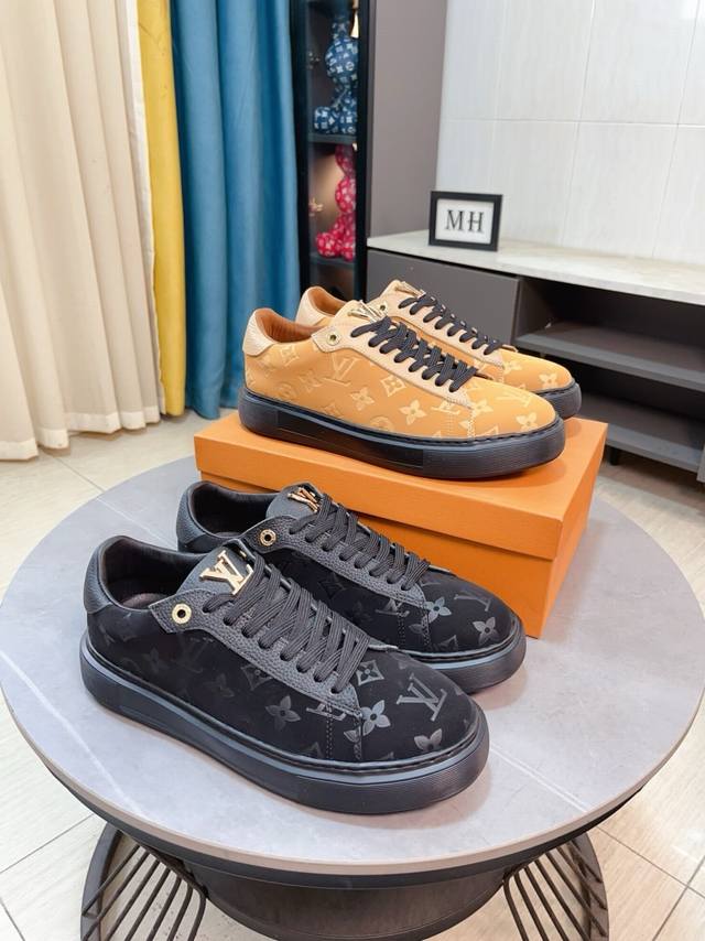 出厂价P Lv 男鞋高端品牌：官网1：1最新力作：鞋面采用意大利进口头层牛皮搭配特殊材料全真皮内里制作，让行走更加便捷舒适！独家新款，惊世之作 ！打造时尚个性衬