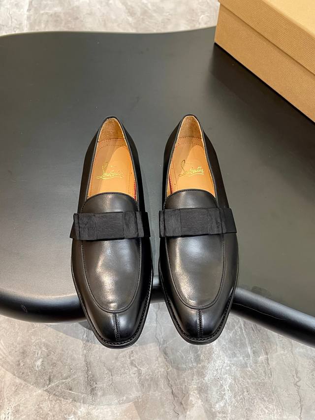 Christia*.Loubouti*高端男士商务正装皮鞋｜经典红底鞋｜原版进口头层牛皮｜标志性铆钉装饰｜水染牛皮内里｜意大利进口红色牛皮大底｜高端奢华｜完美诠