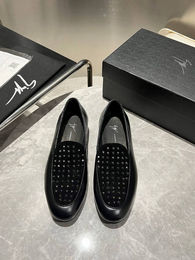 调工厂P价 男装男鞋 运动原单 Giuseppe Zanotti 男士高端真皮大底经典男士商务皮鞋，进口原版牛皮，水染头层牛里，进口真皮大底！专业严谨工艺，注重