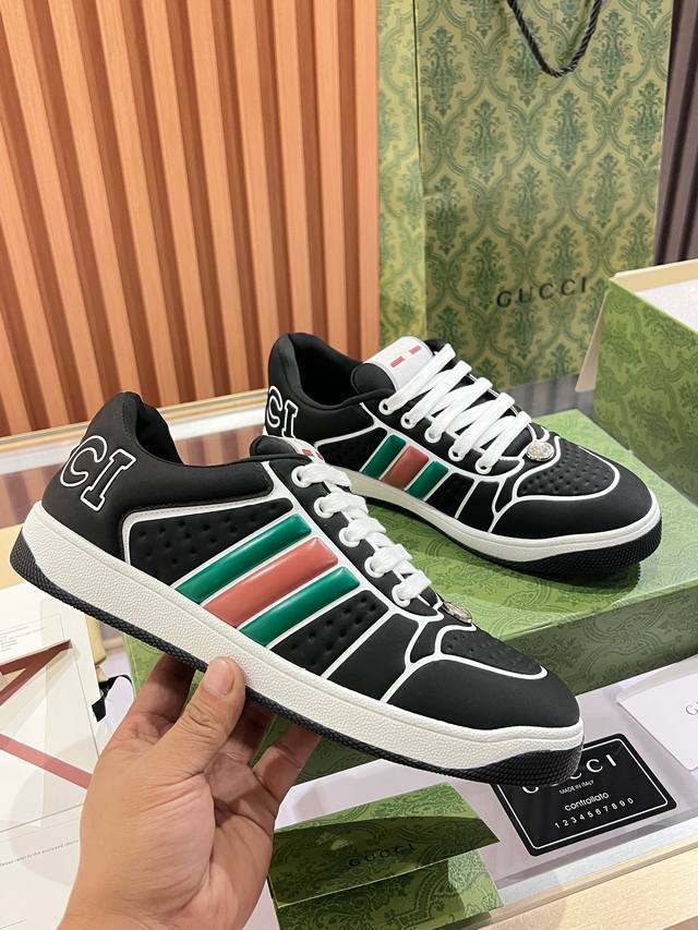 实价 Gucci脏脏鞋 顶级工厂P品质，专柜一比一无可挑剔，穿上脚舒适度燃到爆表 复古做旧元素，鞋舌水洗复古标，金属双Glogo相识度99%，满面的Gucci元