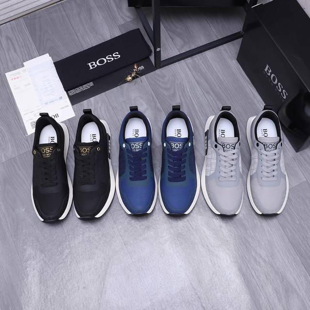 商品商标： ＢＯＳＳ 休闲鞋 正码码数: 39-44 商品材料：精选透气印花鞋面 网内里 橡胶防滑大底