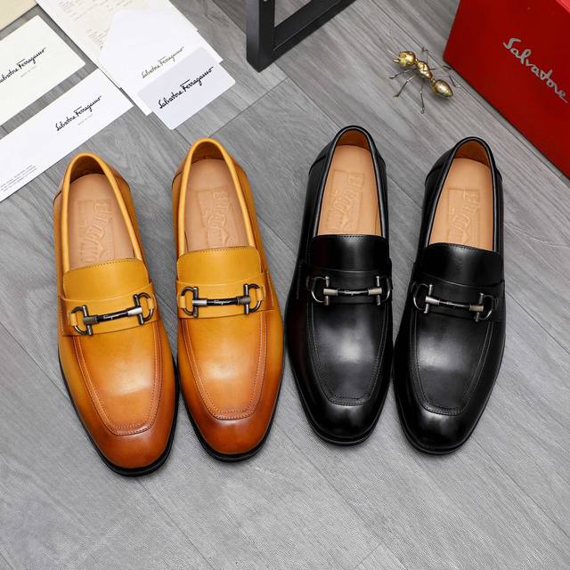 商品商标：Ferragamo 菲拉格慕 正装套脚皮鞋 正码码数: 38-44 45.46.47订做不退换 商品材料：精选 擦色牛皮鞋面 牛皮内里 原版大底