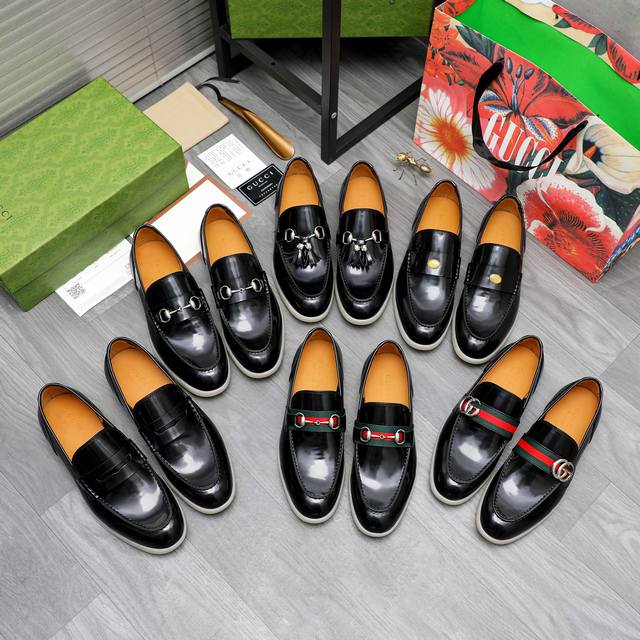 商品商标：Gucci 古驰 商务休闲皮鞋 正码码数: 39-44 38.45.46要订做 不退换 商品材料：精选珠光牛皮鞋面 水染牛皮内里 原版大底