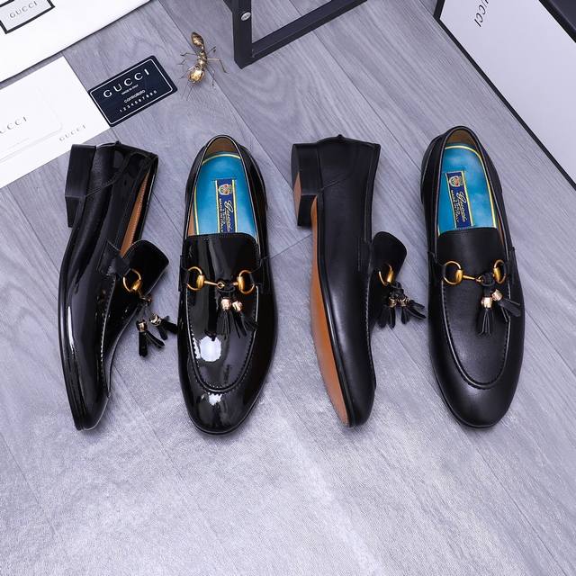 商品商标：Gucci 古驰 正装皮鞋 正码码数: 38-45 商品材料：精选漆面牛皮鞋面 牛皮内里 原版大底