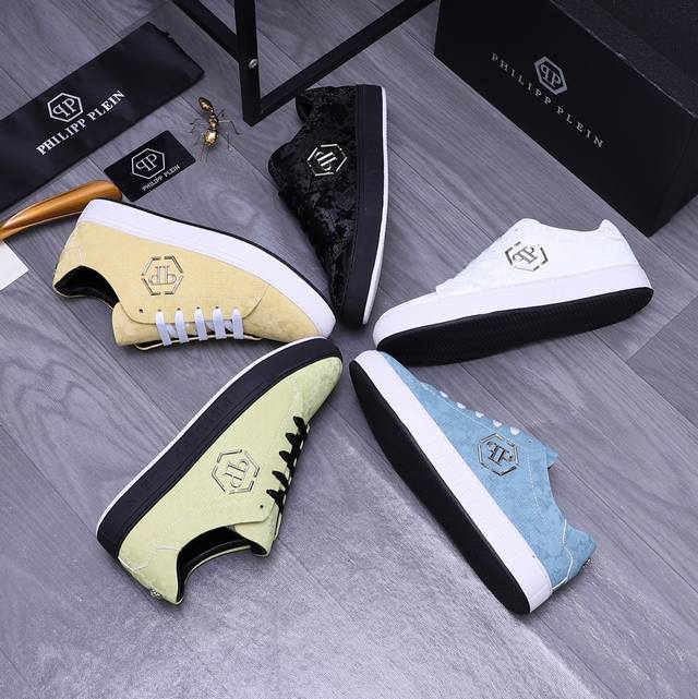 商品商标：Philipp Plein 菲利普-普莱茵 休闲鞋 正码码数: 38-44 商品材料：精选 特殊材料鞋面 羊皮内里 橡胶大底