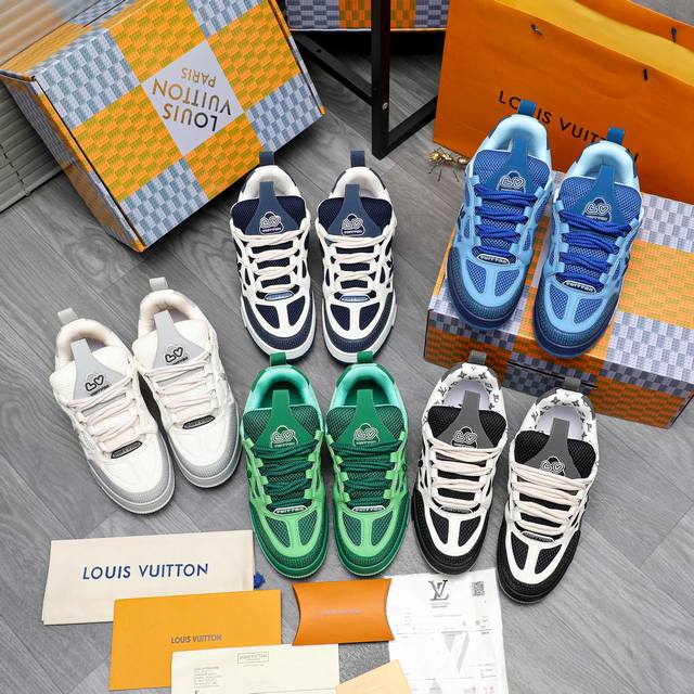 官网款 商品商标：Louis Vuitton 路易威登 休闲鞋 正码码数: 女款35－39 男款 38－46 商品材料：精选 头层牛皮拼接网面 原版内里 原版T