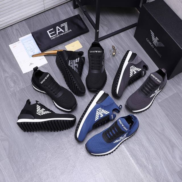 商品商标：Armani 阿玛尼 休闲鞋 正码码数: 39-45 商品材料：精选原版鞋面 牛皮鞋垫 橡胶大底