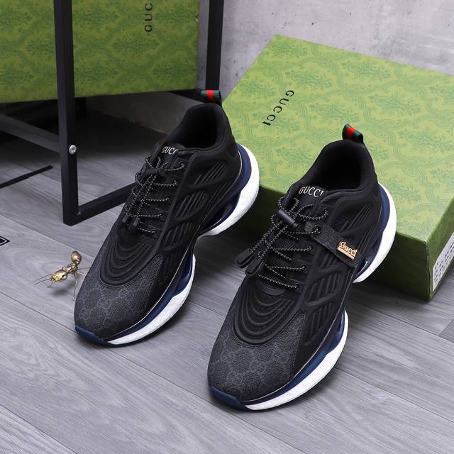 商品商标：Gucci 古驰 休闲鞋 正码码数: 38-44 商品材料：精选牛皮拼接网鞋面 网布内里 橡胶大底