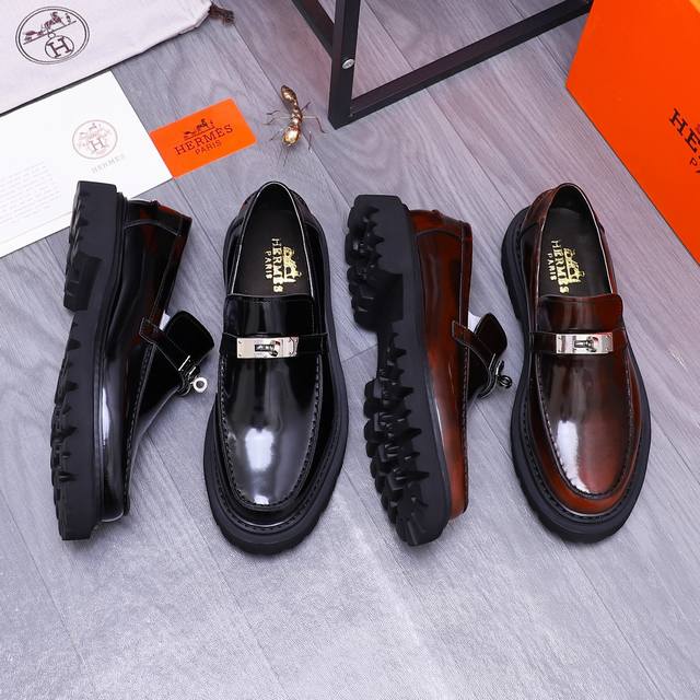 商品商标：Hermes 爱马仕 商务套脚皮鞋 正码码数: 38-44 45订做不退换 商品材料：精选珠光牛皮鞋面 牛皮内里 原版大底