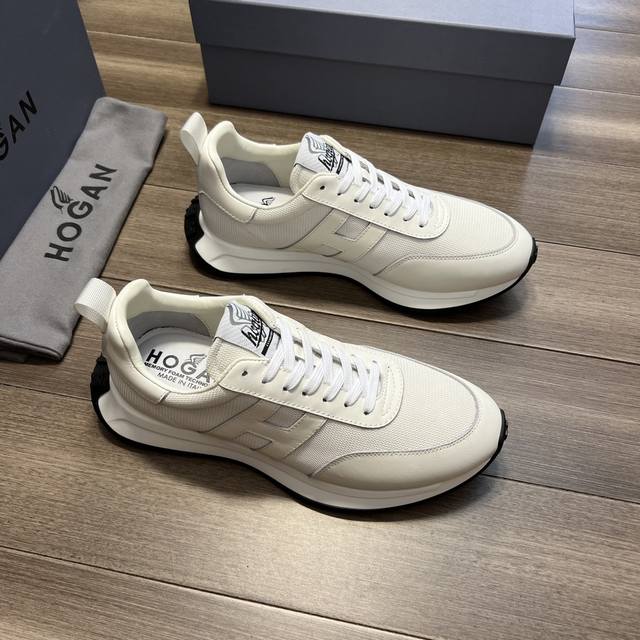 Hogan 霍根 -高端品质 原单 -原版进口丝绸牛皮 品牌帆布布匹-车缝H图腾 -内里 顶级牛皮， -原版Tpu-橡胶 双色成型大底 -优质的皮面与防水布匹混