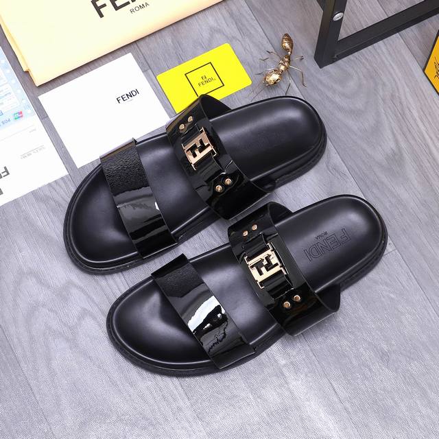 商品商标：Fendi 芬迪 拖鞋 正码码数: 38-44 45订做不退换 商品材料：精选 牛皮鞋面 脚背皮里 原版大底