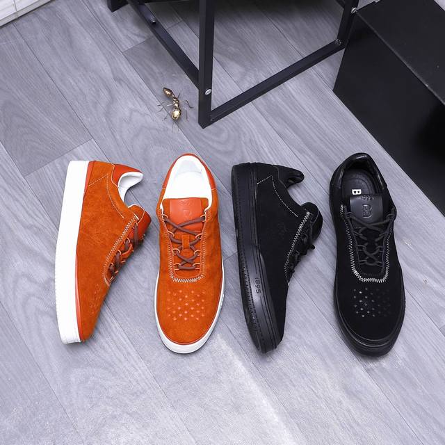 商品商标：Berluti 伯鲁提 休闲鞋 正码码数: 38-44 45.46订做不退换 商品材料：精选 反绒牛皮鞋面，羊皮内里 原版大底