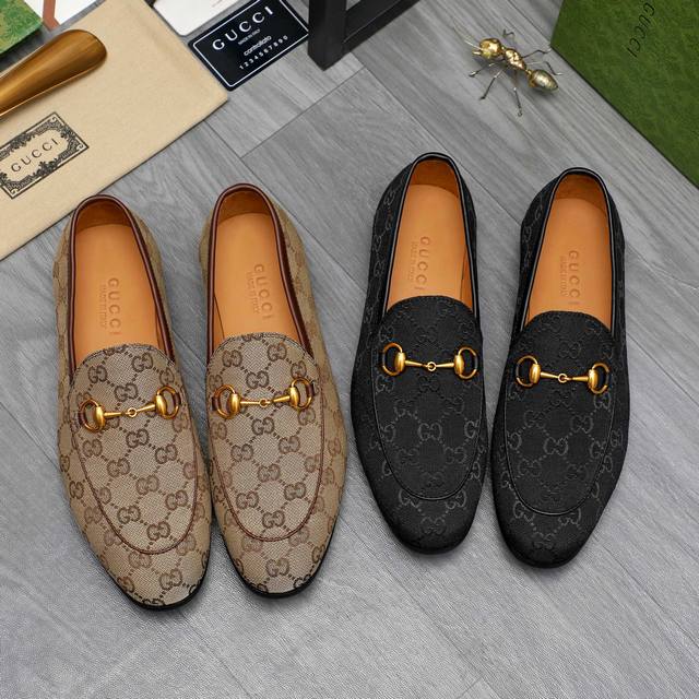 商品商标：Gucci 古驰 皮鞋 正码码数: 39-44 38.45 46要订做 不退换 商品材料：精选进口原版鞋面 水染牛皮内里 原版大底