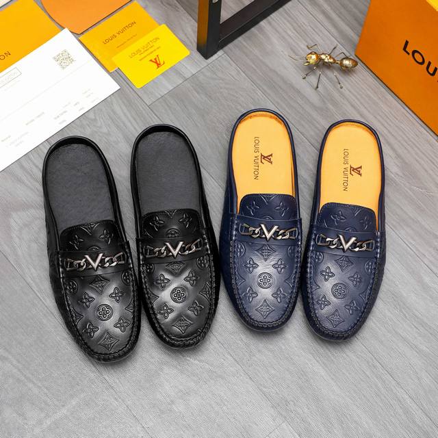 商品商标：Louis Vuitton 路易威登 半拖鞋 正码码数: 38-44 45 订做不退换 商品材料：精选 牛皮压花鞋面 羊皮内里 橡胶大底