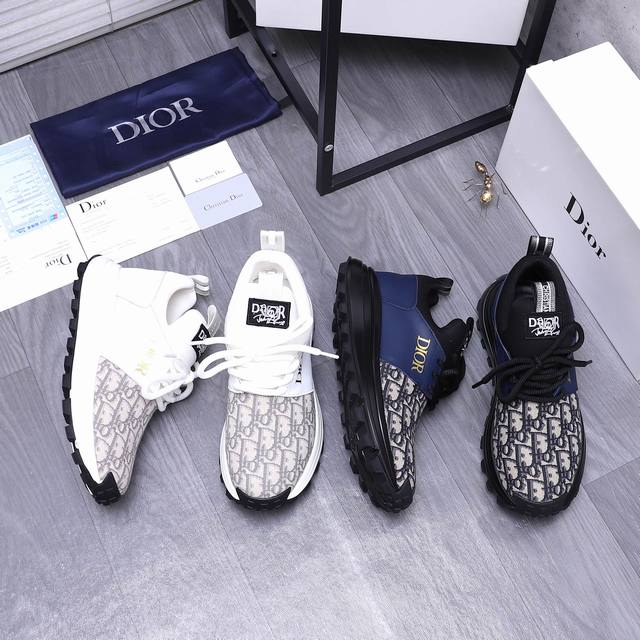 商品商标：Dior 迪奥 休闲鞋 正码码数: 38-44 45.46订做不退换 商品材料：精选牛皮拼接鞋面 透气网内里 原版大底