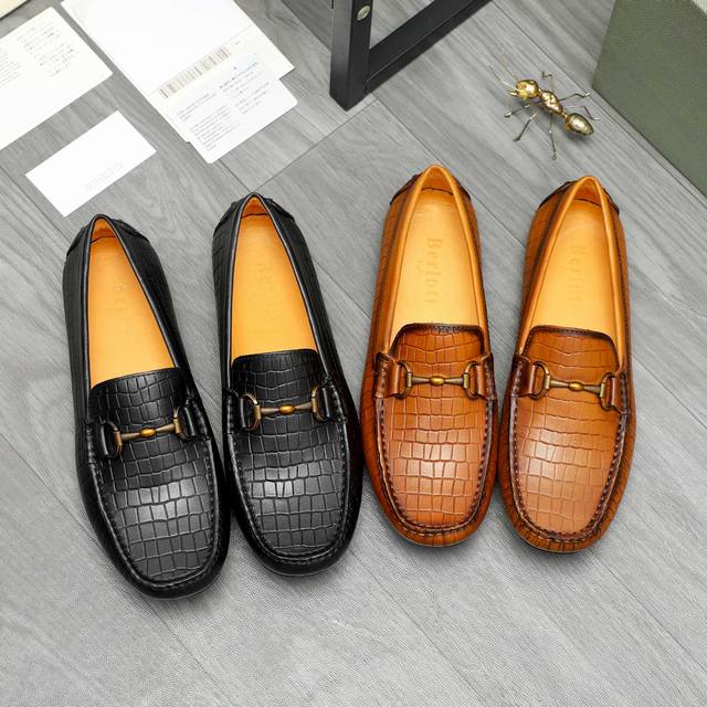 商品商标：Berluti 伯鲁提 休闲套脚鞋 正码码数: 38-44 45订做不退换 商品材料：精选 石头纹牛皮鞋面，猪皮内里 橡胶大底