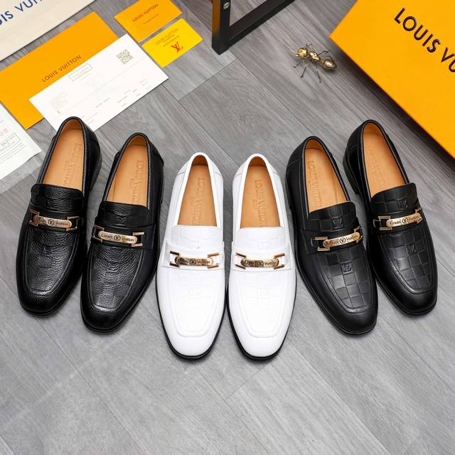 商品商标：Louis Vuitton 路易威登 商务小圆头皮鞋 正码码数: 38－44 45 46订做不退换 商品材料：精选 荔纹牛皮鞋面 牛皮内里 橡胶大底