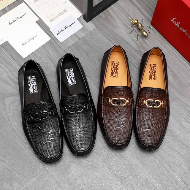 商品商标：Ferragamo 菲拉格慕 休闲套脚鞋 正码码数: 39-45 商品材料：精选 压纹牛皮鞋面 牛皮内里 原版大底