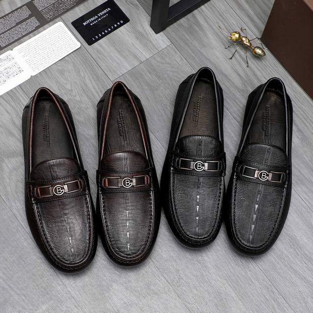 商品商标：Bv 宝缇嘉 套脚鞋 正码码数: 39-44 38.45可订做 商品材料：精选 颗粒纹牛皮鞋面，牛皮内里 橡胶大底