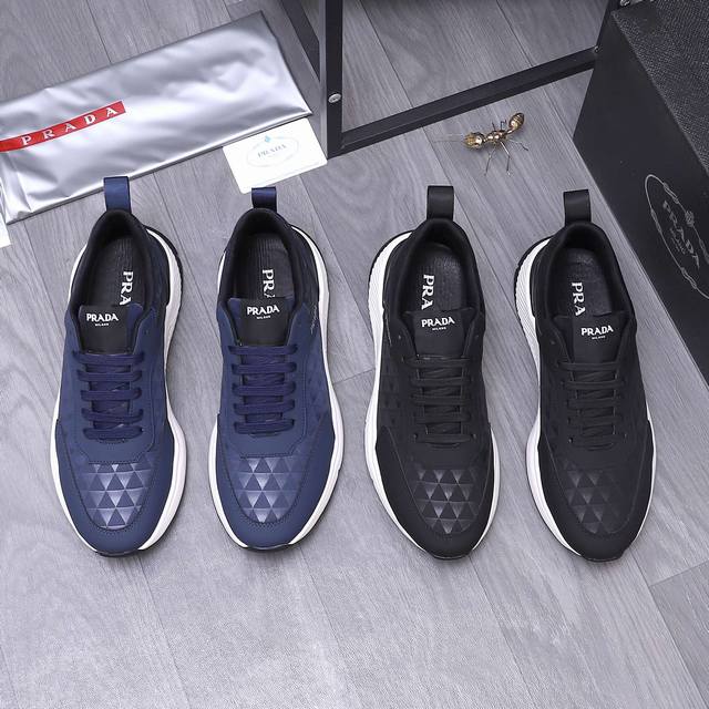 商品商标：Prada 普拉达 休闲系带男鞋 正码码数: 38-44 45定做不退换 商品材料：精选 优质牛皮拼接织布鞋面 网内里 橡胶大底
