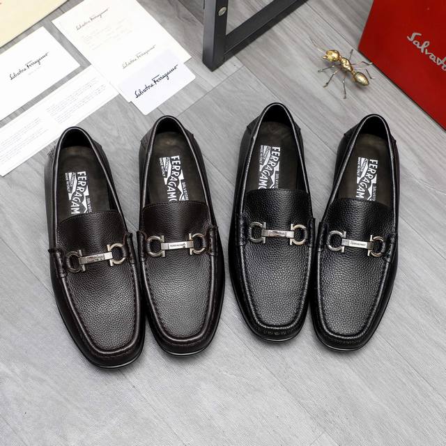 商品商标：Ferragamo 菲拉格慕 ] 商务套脚男鞋 正码码数: 39-45 商品材料：精选 优质荔纹牛皮鞋面 牛皮内里 橡胶大底