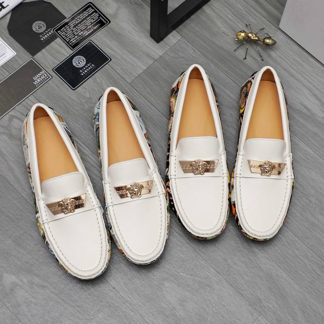 商品商标：Versace 范思哲 休闲套脚鞋 正码码数: 38-44 45定做不退換 商品材料：精选荔纹牛皮鞋面 猪皮内里 橡胶大底