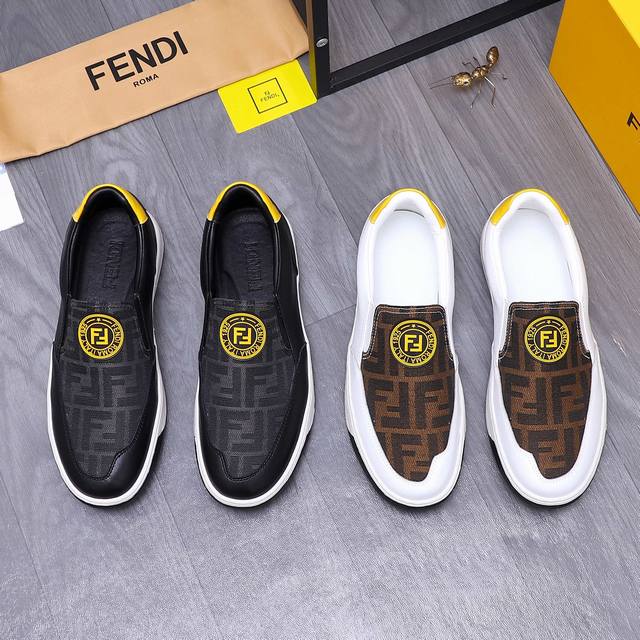商品商标：Fendi 芬迪 休闲套脚鞋 正码码数: 38-44 商品材料：精选 牛皮拼接织布鞋面 羊皮内里 橡胶大底