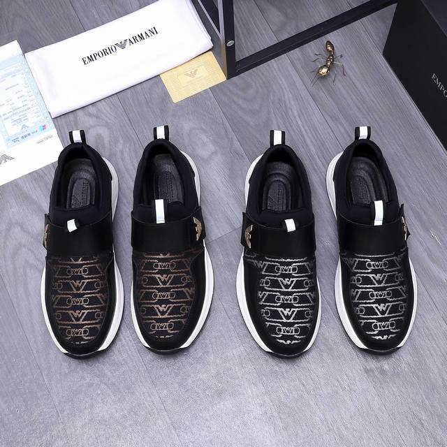 商品商标：Armani 阿玛尼 休闲鞋 正码码数: 38-44 商品材料：精选牛皮拼接透气布面 弹力布内里 牛皮鞋垫 橡胶大底