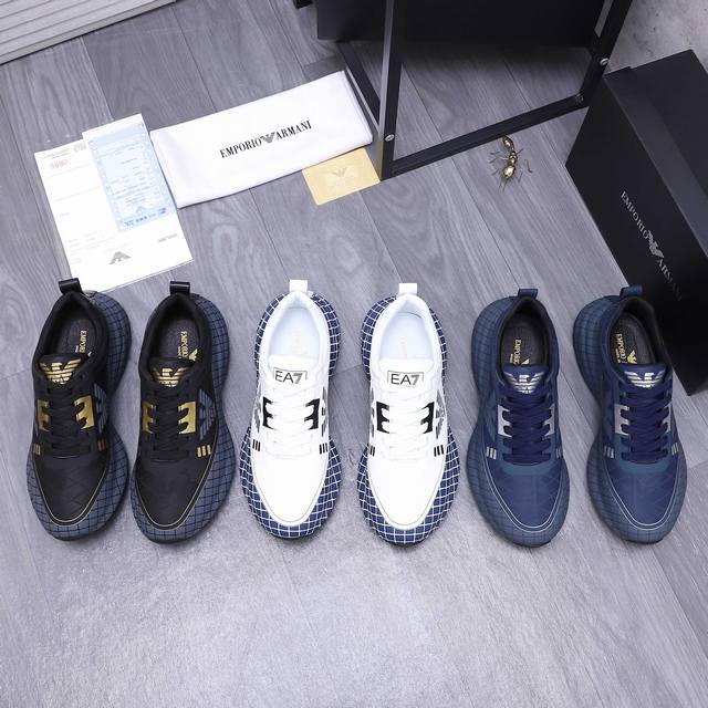 商品商标：Armani 阿玛尼 包底休闲鞋 正码码数: 38-44 45订做不退換 商品材料：精选牛皮拼接网面 网内里 牛皮鞋垫 橡胶大底