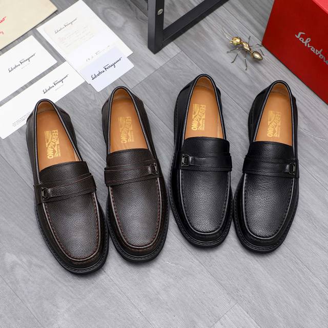 商品商标：Ferragamo 菲拉格慕 ] 商务套脚男鞋 正码码数: 39-45 商品材料：精选 优质荔纹牛皮鞋面 牛皮内里 原版大底