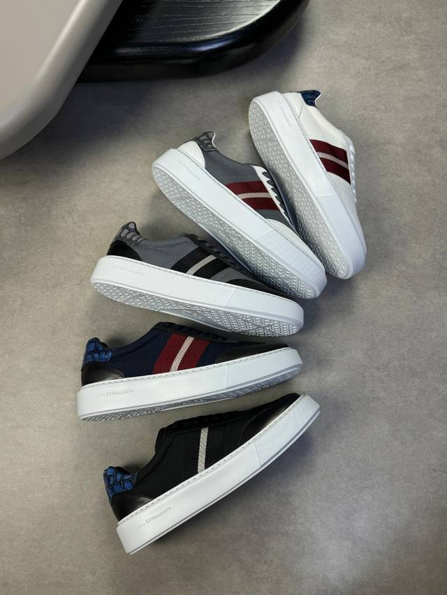 Bally 巴利 -高端品质 原单 -鞋面：纳帕小牛皮、后跟石头纹牛皮、鞋身高丝光帆布、品牌织带 -内里：水染牛皮 -大底：超轻Tpu发泡 Xl ；成型大底 -