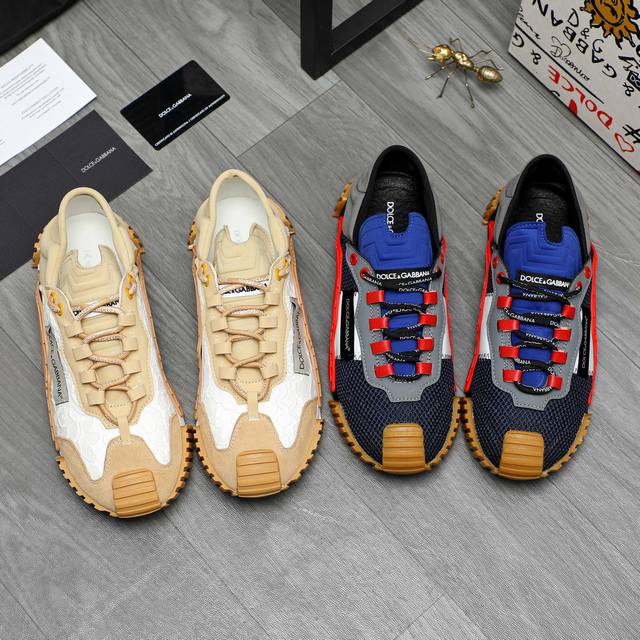 商品商标：D&G 杜嘉班纳 休闲鞋 正码码数: 35－46 情侣款 商品材料：精选牛皮拼接材料 牛皮鞋垫 弹力布内里 原版大底