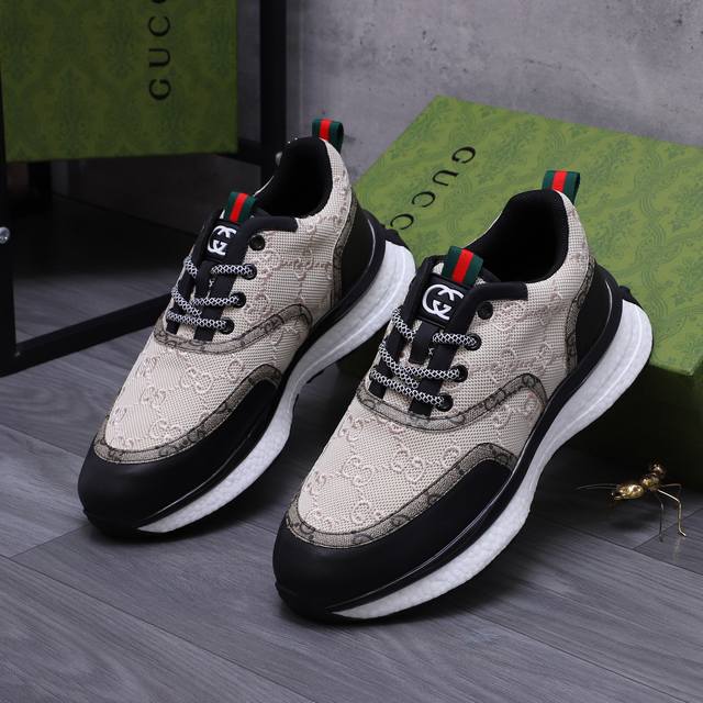 商品商标：Gucci 古驰 休闲鞋 正码码数: 38-44 商品材料 精选牛皮拼接电绣鞋面 牛皮鞋垫 网内里 橡胶大底