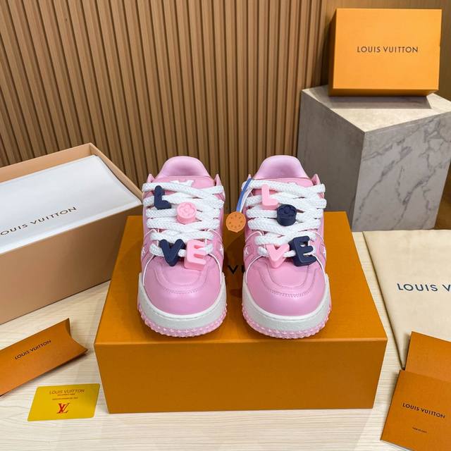 新款配色Lv Trainer胖丁 全新升级代购级Lv Trainer运动休闲鞋 原版面料，特殊滴胶工艺，内里透气舒适网布 原版发泡大底！独家私模！ 男女款:35