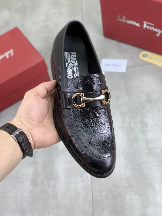 工厂P价P 实价 羊里 菲拉格慕 高端男士正装商务皮鞋，原单1：1货！原版进口小牛皮，原版金属饰扣，进口羊皮内里垫脚 原版大底，男鞋码数：39-45 38.46