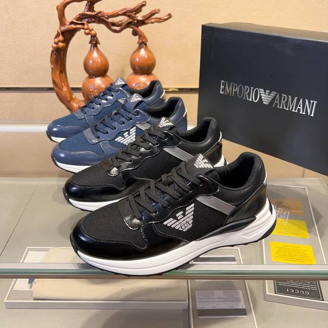 阿玛尼 Armani Exchange 官网最新款 Ax时尚休闲男鞋，爆款版型简洁大气，潮男专属.独有的官网最新品牌元素元素原版装饰，时尚又大方，面料原版牛皮羊