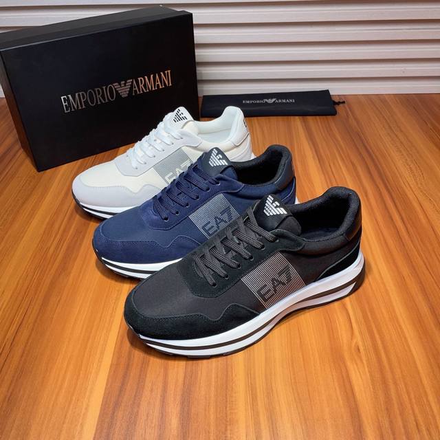 阿玛尼 Armani Exchange 官网最新款 Ax时尚休闲男鞋，爆款版型简洁大气，潮男专属.独有的官网最新品牌元素元素原版装饰，时尚又大方，面料原版牛皮羊