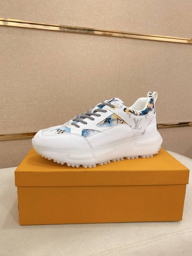 工厂P价 Louis Vuitton 路易威登 Lv 新款专柜同步发售，鞋面意大利进口头层牛皮，全进口羊皮内里，完全1比1复刻，鞋底：原厂特供原版底，独家活动成