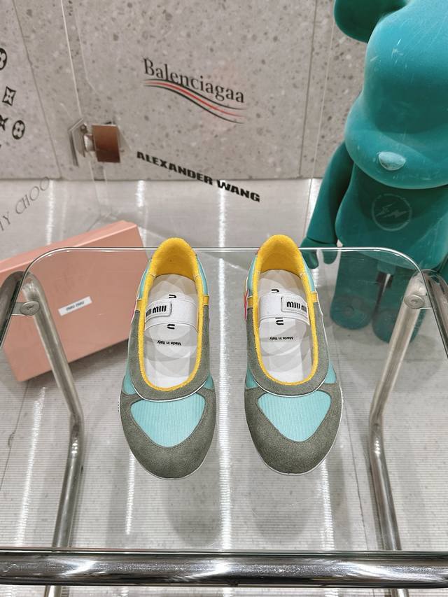 批： 现货。绿色 35-40 码