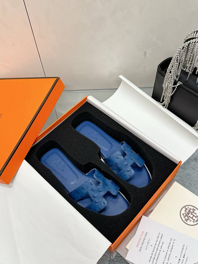 工厂P价P： 爱马仕H拖全网优势放货外单最爱的一款 大厂手工 跑量款 精致工艺 爱马仕H拖鞋 鸵鸟纹 2025新色，中底全包，全新改版 HermèS 包装升级，