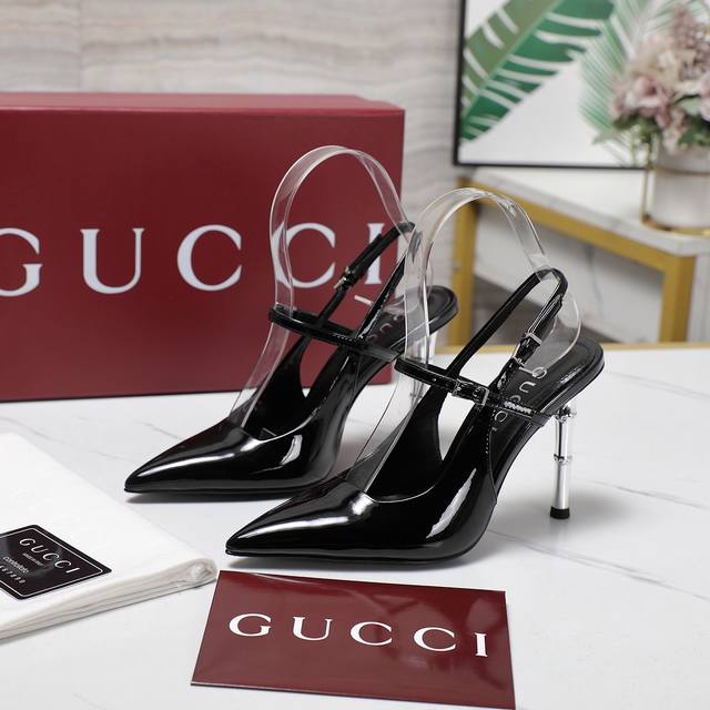 Gucc高端精品 2025春夏新款金属竹节跟后空凉鞋 竹镜*高跟时装凉鞋原汁原味原单品质每个细节皆经过精心细致打造，可与Zg对比如一，无二品质！ 面料：原版定制