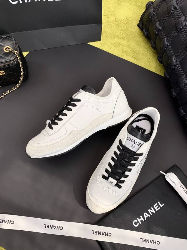 Chane*｜小香系带休闲鞋 工厂P跑量款 鞋面小牛皮～拼接牛反绒空压荔枝纹工艺，大货实拍看细节，脚感非常舒适轻盈，鞋底原版开模Tpu大底 标准码35-39 4