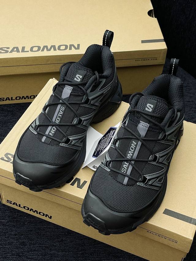 Salomon Xt-6 Expanse 复古潮流户外机能登山跑鞋 鞋面由 Tpu 薄膜制成 并焊接在高耐磨网眼上 使其既时尚又坚固 由 Acs底盘支撑 可增强