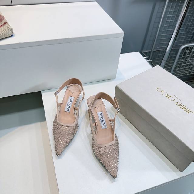 高品质出厂 ！顶级品质Jimmy Choo｜周仰杰25春夏新品网纱烫钻尖头小猫跟后空凉鞋！Jc经典水晶烫钻网纱高跟鞋 超级仙的一款啊！美得让人窒息 超闪昂贵施华