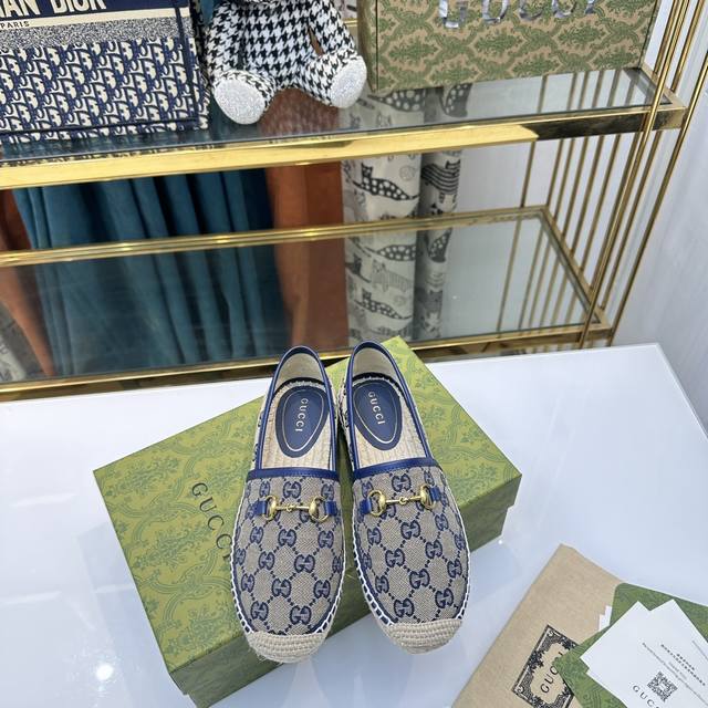 Gucci渔夫鞋。Size:34-42 34.41.42定做