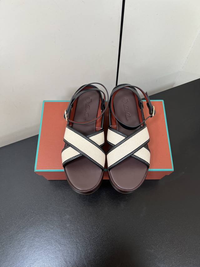 Loro Piana 诺悠翩雅 Lp70S春夏新款交叉带厚底凉鞋露跟绕带设计极简风复古凉鞋 Leo平底露趾凉鞋是夏季日常穿搭的理想之选，步履之间尽显优雅与舒适。