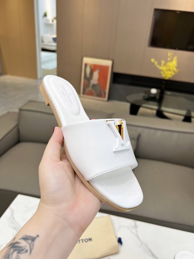皮底+40 Louis Vuitton2025路易威登Lv 女士官网1:1。时髦丽人逛街 聚会 度假 超舒适。 码数：35–43#